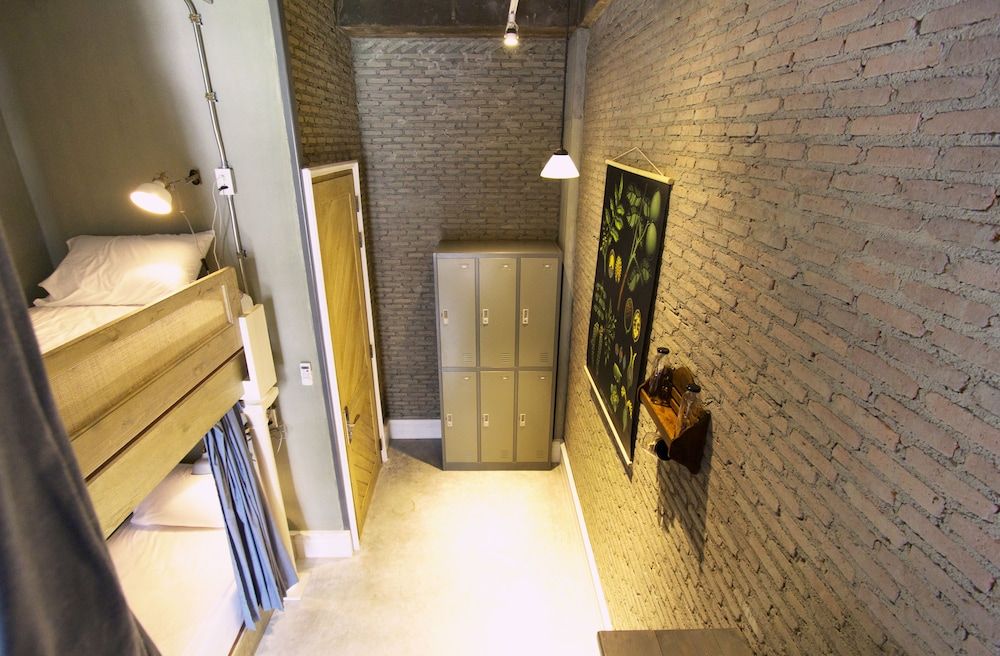 6-Bed Female Dormitory