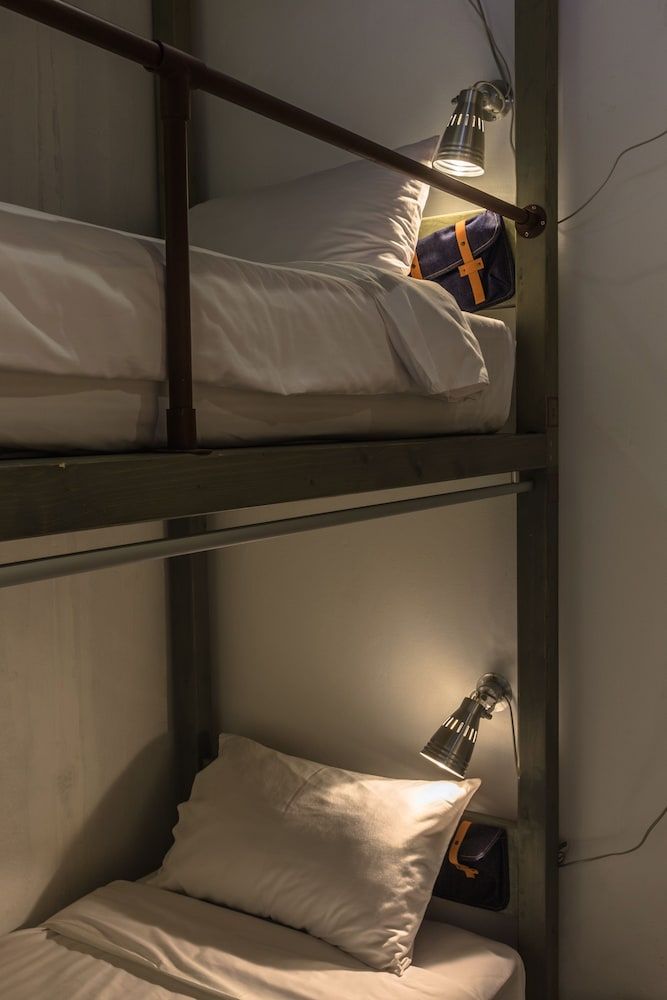 Twin Bunk Private Room
