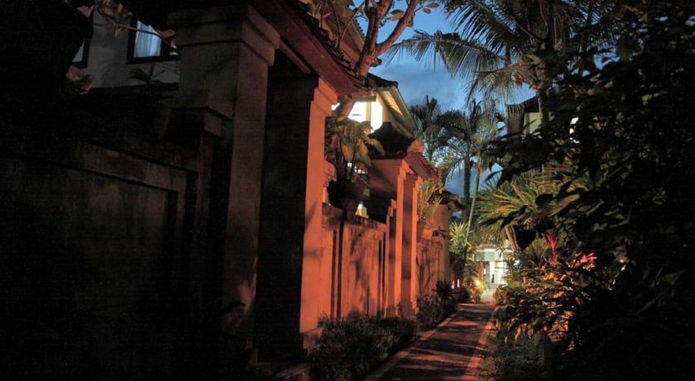 Warsa Garden Bungalows
