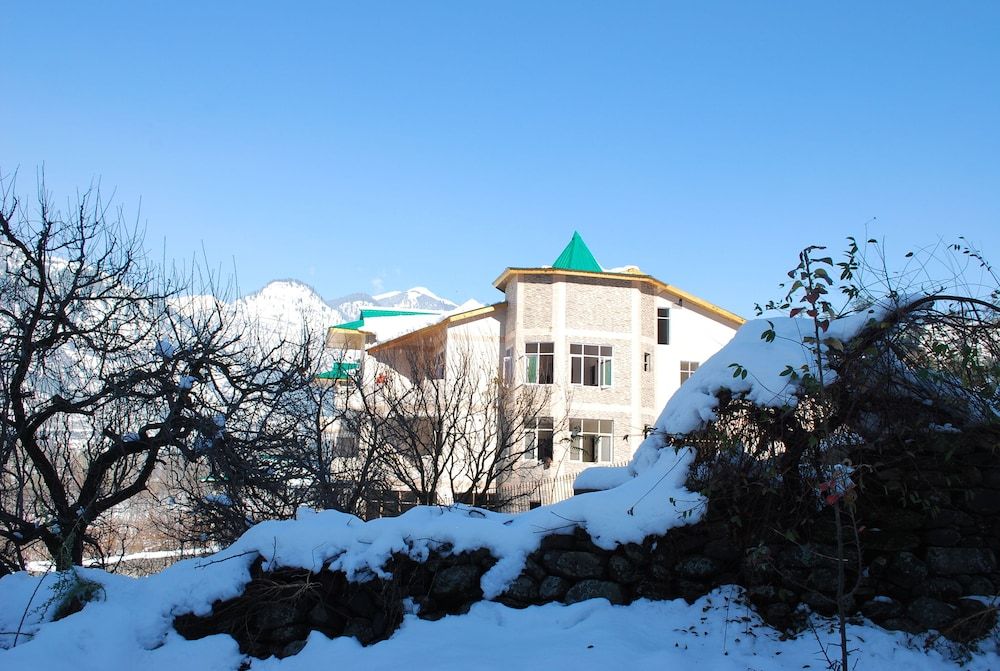 undefined Snow Touch Resort By Sriniwasa Hotels 5