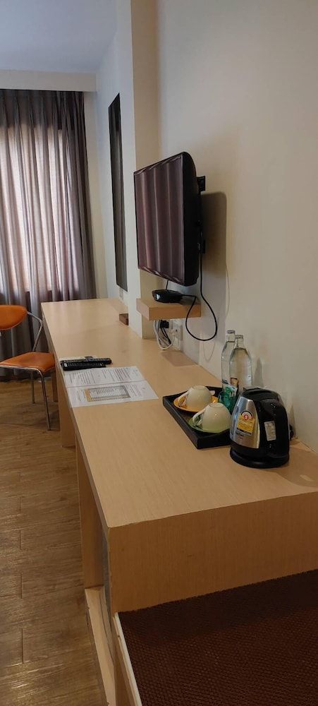 S3 Residence Park Superior Twin Room, City View 10