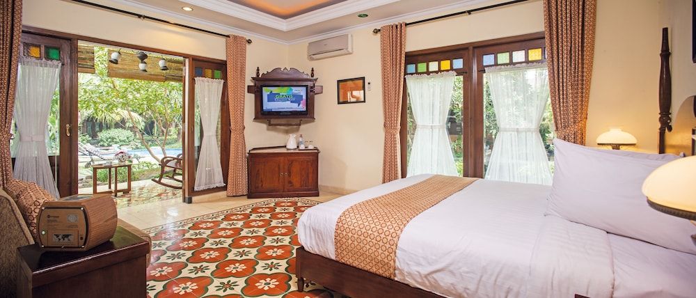 Deluxe Double or Twin Room