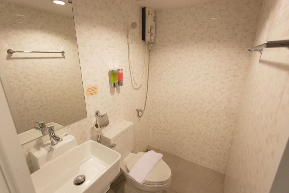 undefined Nantra Ploenchit 7