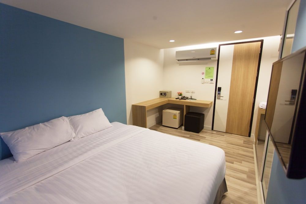 undefined Nantra Ploenchit 2