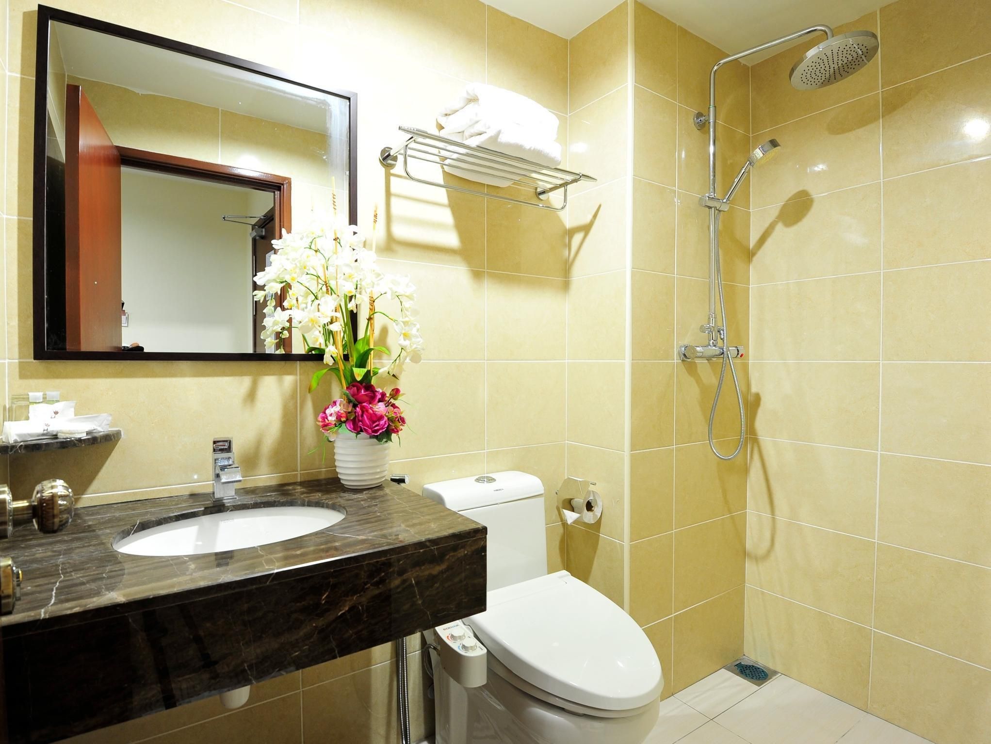 undefined Hallmark Regency Hotel - Johor Bahru 8