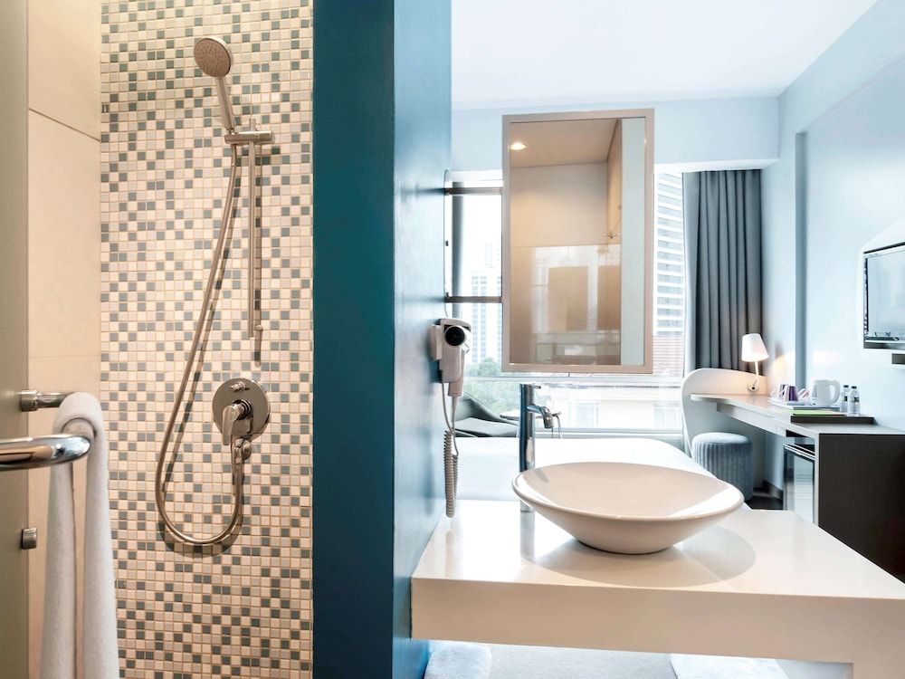 All Seasons Jakarta Thamrin Superior Room, 2 Twin Beds 5