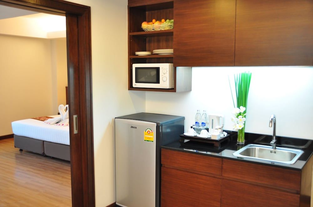 undefined Avion Hotel 10