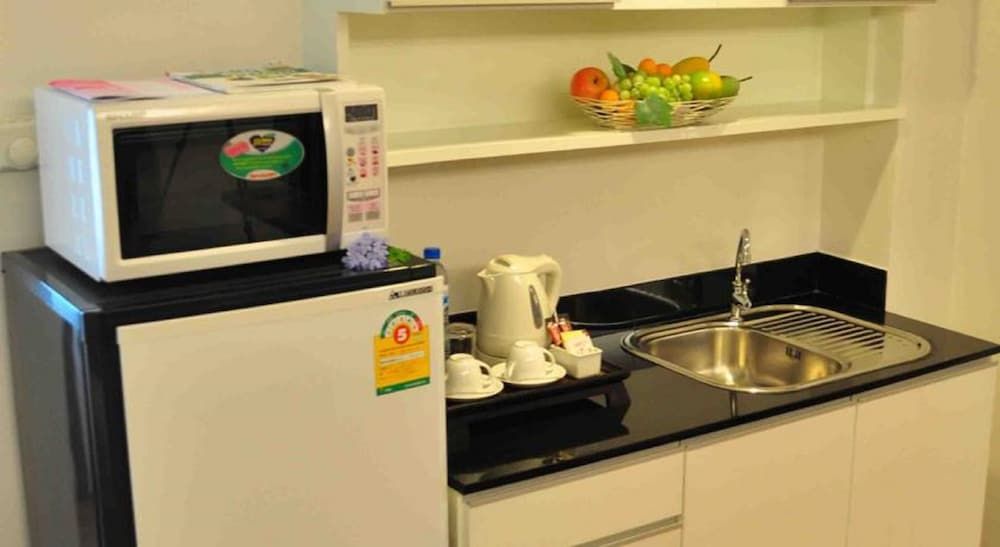 undefined Avion Hotel 8