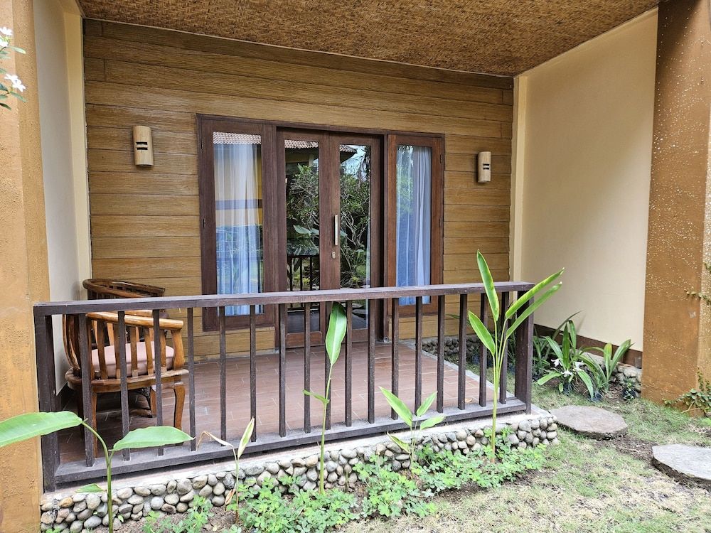 Deluxe Room, 1 Double Bed, Garden View