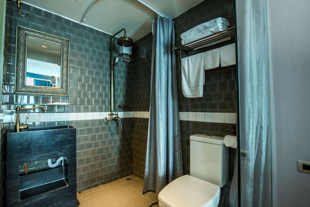 PlayHaus Thonglor Mini King 29