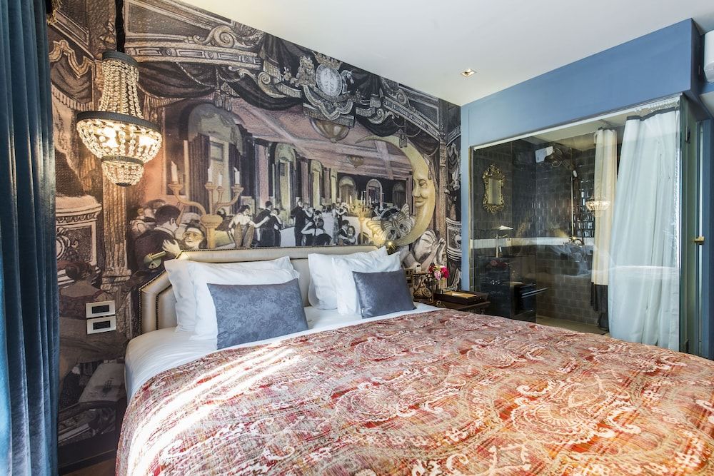 PlayHaus Thonglor Mini King 19