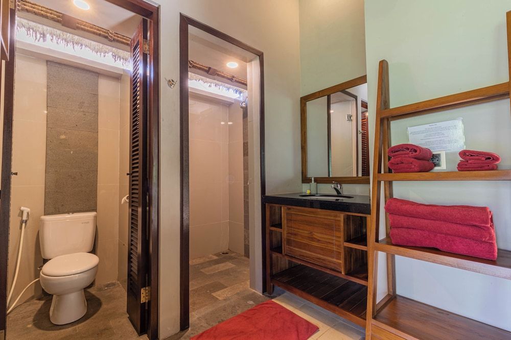 Suara Air Luxury Villa Ubud Double Room, Garden View 3