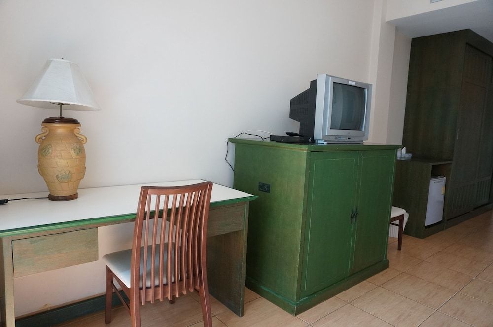 Baan Suksiri Hotel Standard Twin Room 13