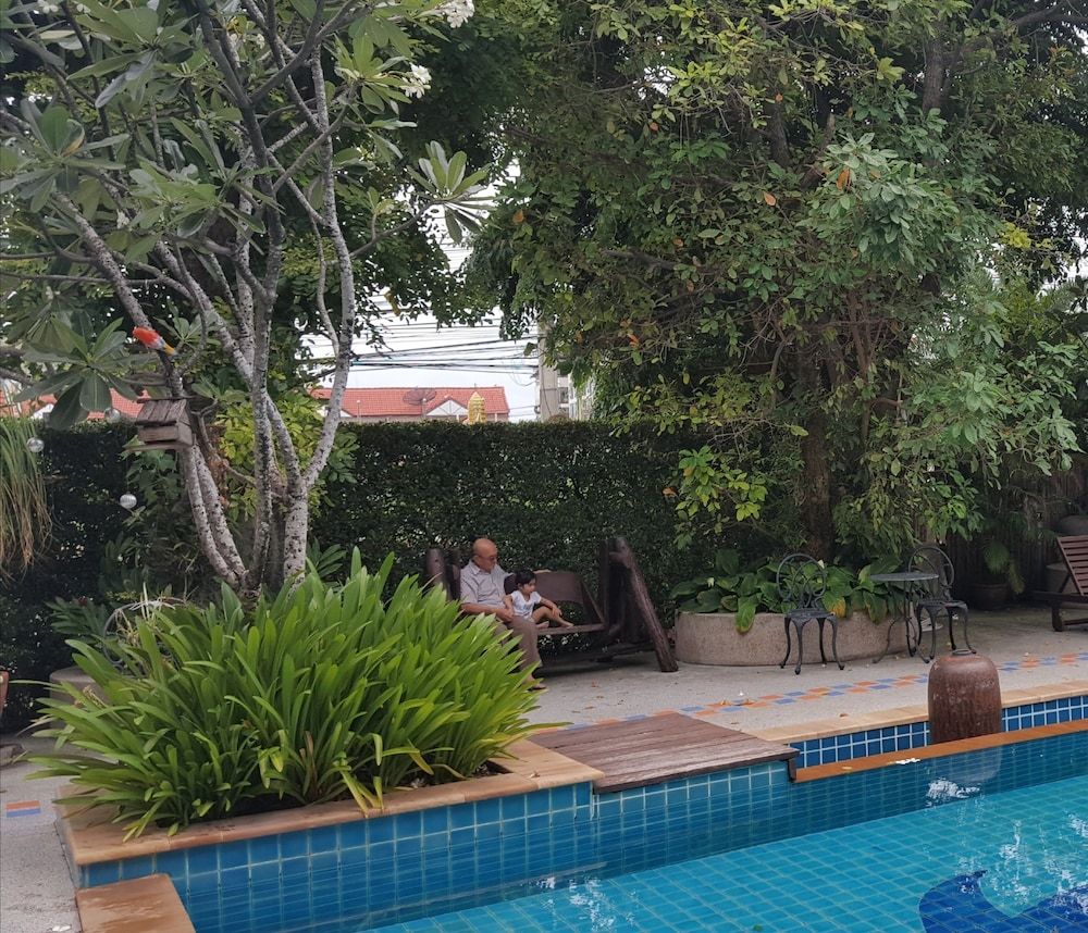 Baan Suksiri Hotel Standard Twin Room 14