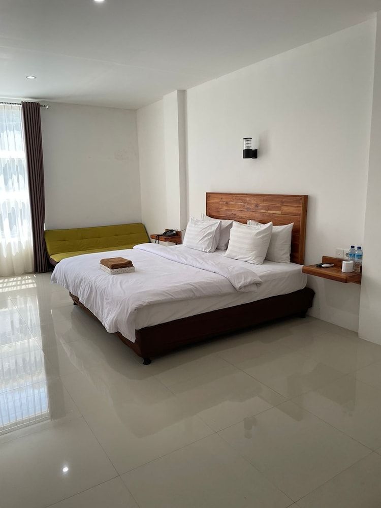 Central Inn Deluxe Double or Twin Room 2