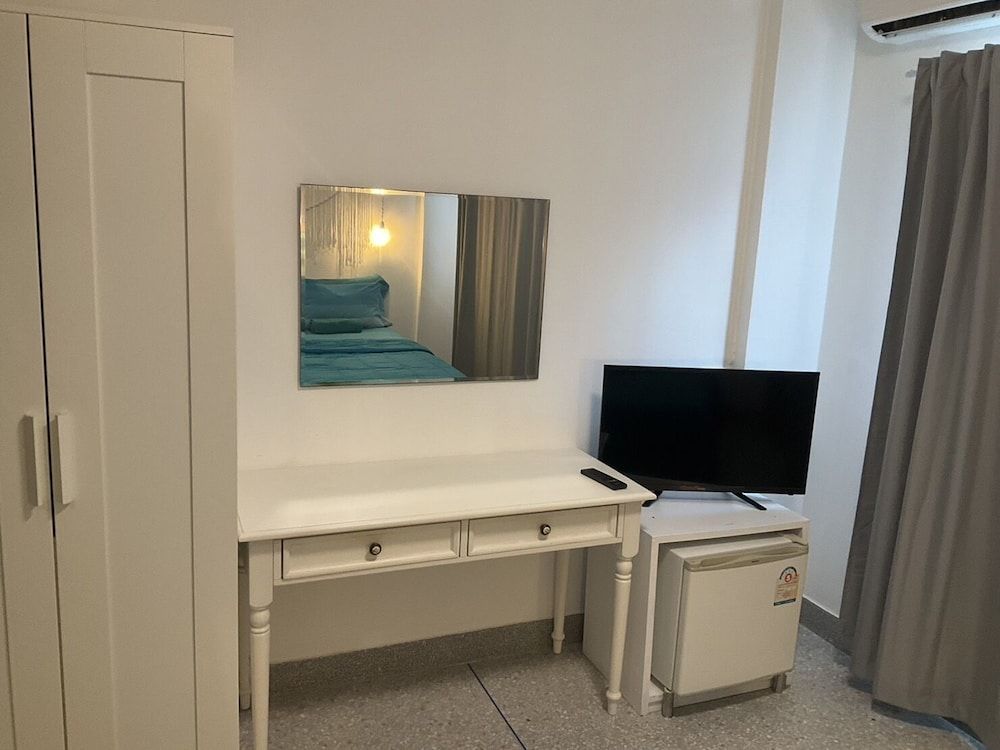 Thassanee Hotel Superior Double Room 10