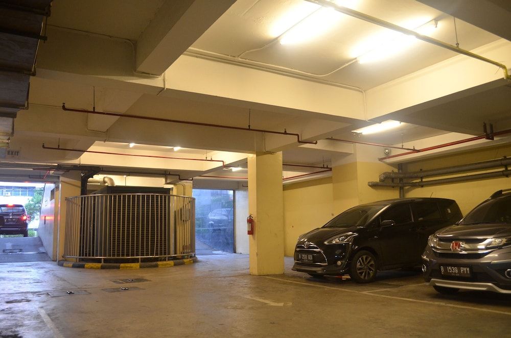 undefined World Hotel 4