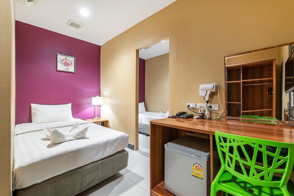 Twin Connecting Room (No Window)