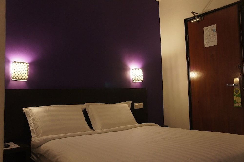Meldrum Hotel Premier Room, 1 Bedroom, Non Smoking 2