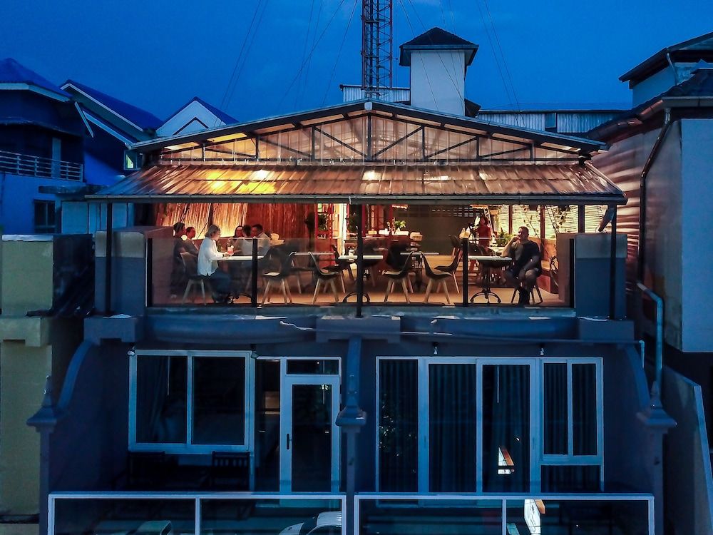 undefined Quarter 09 Beach 8