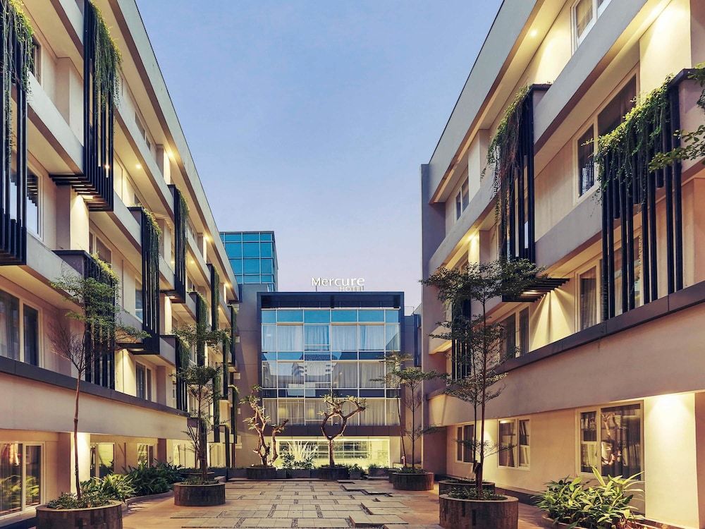 undefined Mercure Jakarta Sabang 7