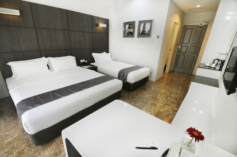 undefined DREAMTEL Jakarta 9