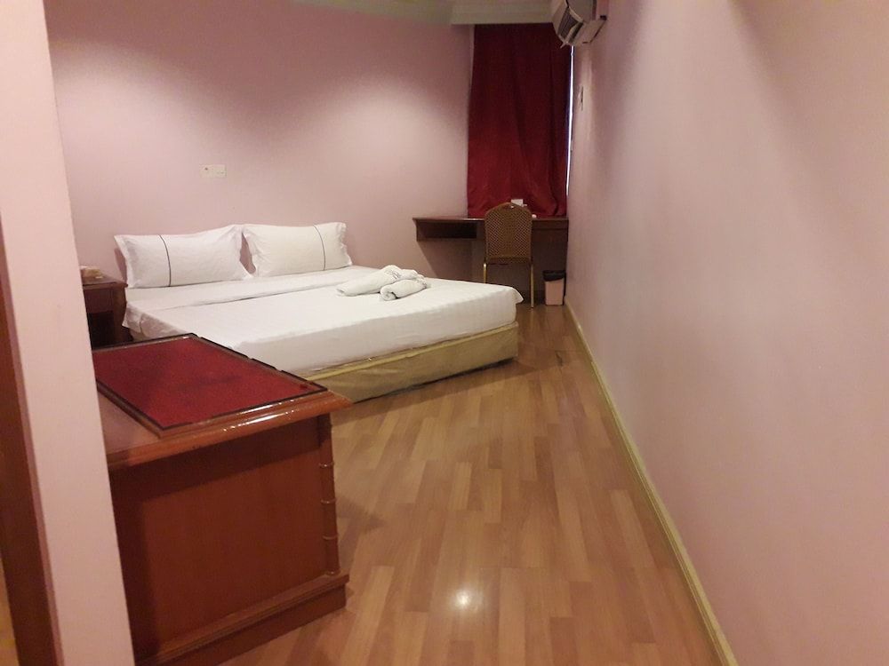 Hotel DeLeeton Standard King 2