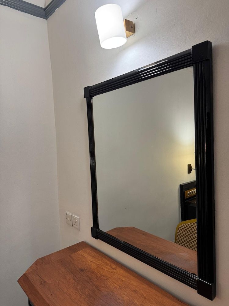 Hotel DeLeeton Deluxe King 7