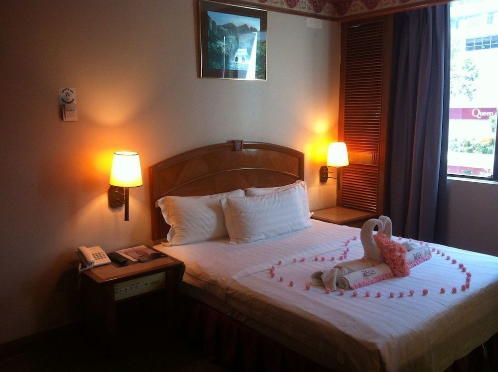 Hotel DeLeeton Deluxe Queen 6