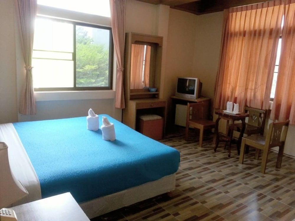 Baan Warddaw Guesthouse Standard Room 8