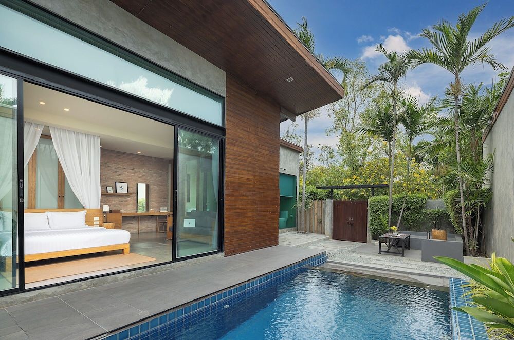 undefined Sea Two Pool Villa Resort 2