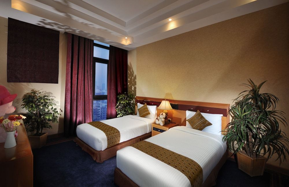 Elite Tower Suite, 3 Bedroom 4