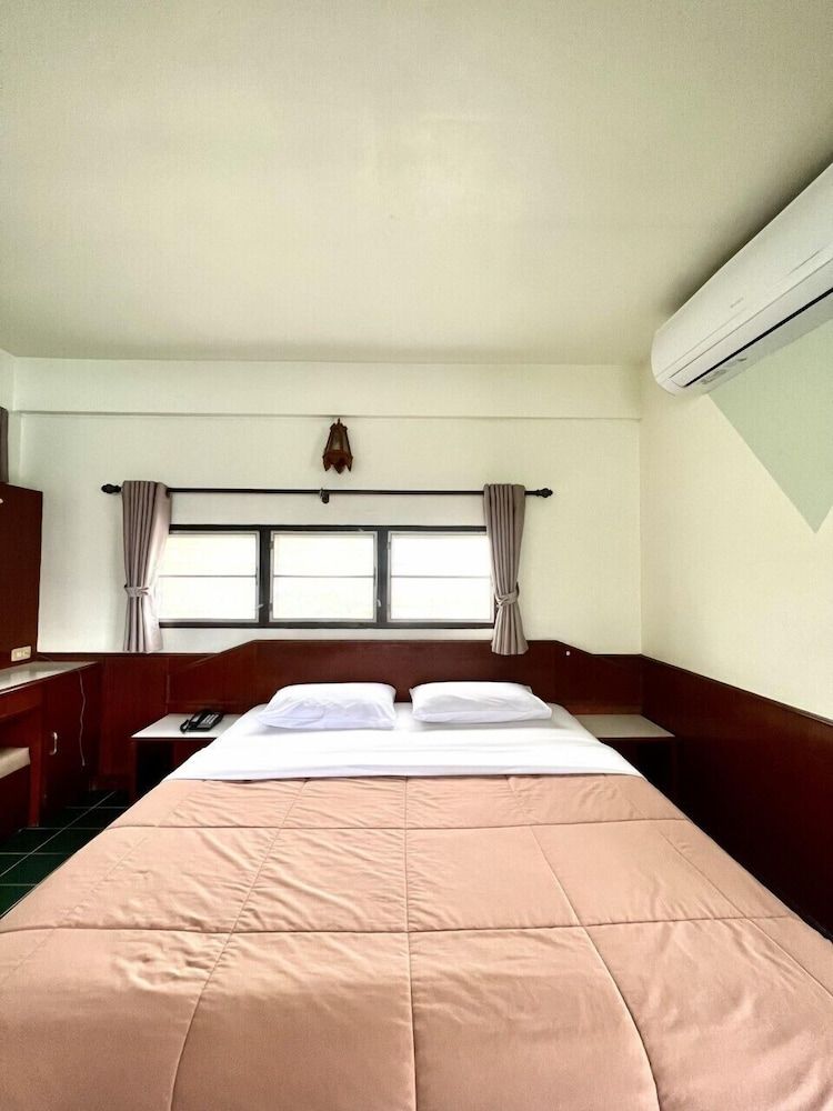 undefined NN Apartment 7