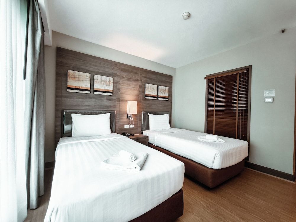 Citrus Sukhumvit 11 Bangkok by Compass Hospitality Superior Room 7