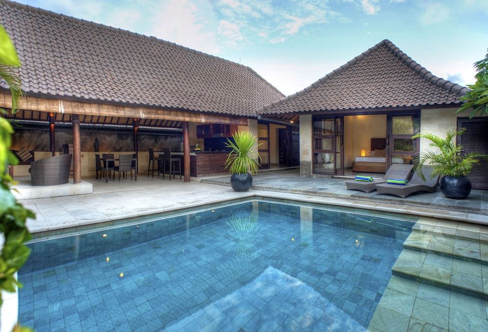 undefined Gili Villas 4