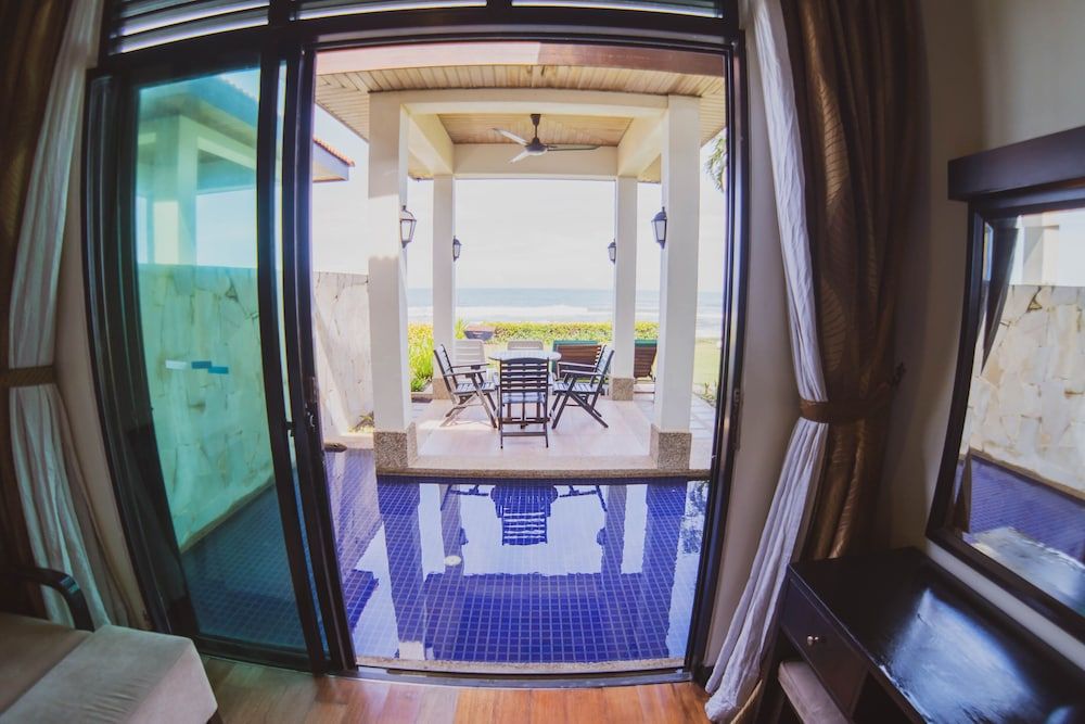 Borneo Beach Villa & Suite 2 Bedroom Seaview Pool Villa 3