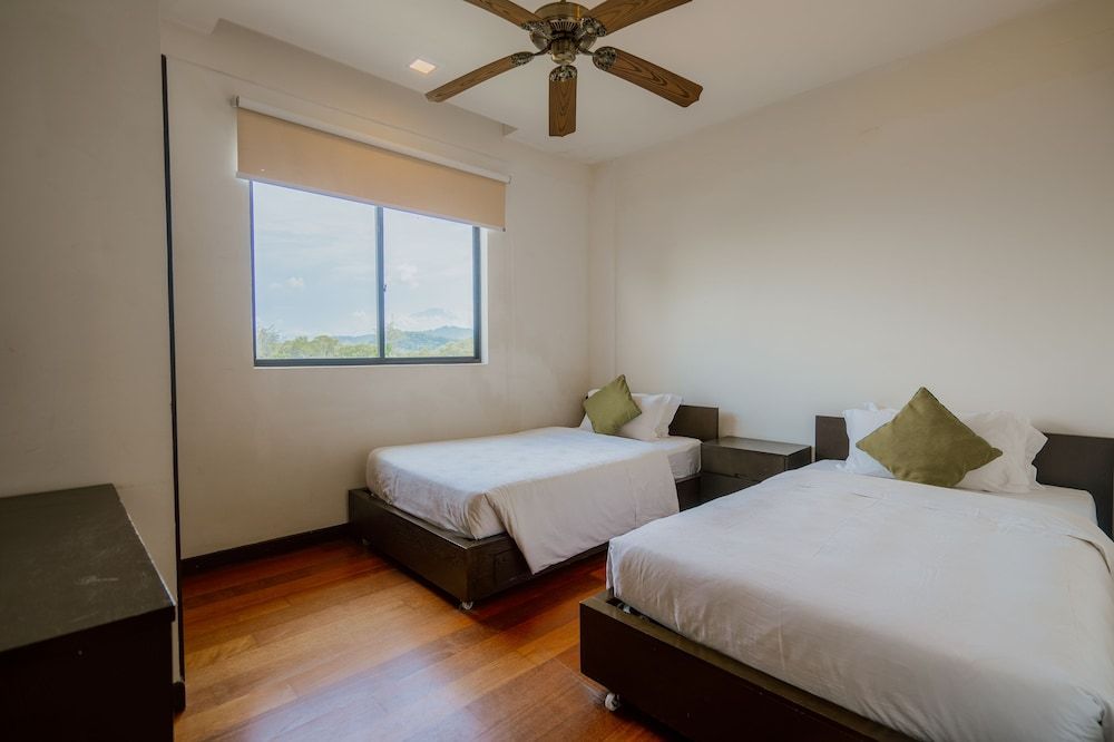 Borneo Beach Villa & Suite 2 Bedroom Seaview Spa Suite 3