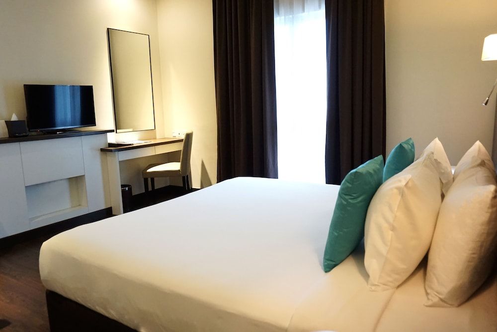 Superior Room, 1 Queen Bed (Sky View)