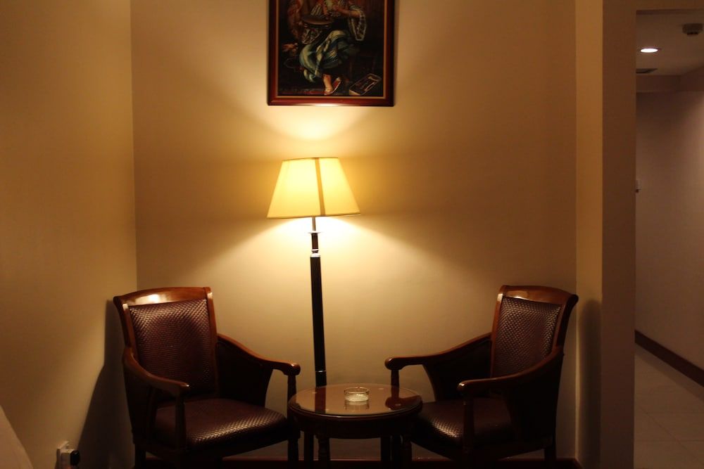 Mount Royal Hotel Single Room 16