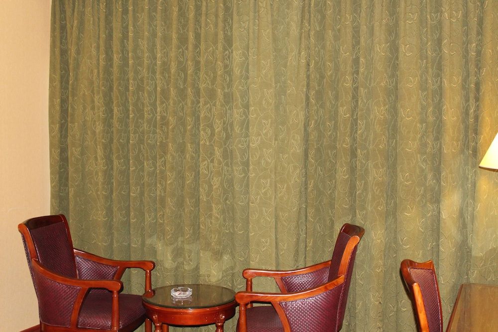 Mount Royal Hotel Single Room 21