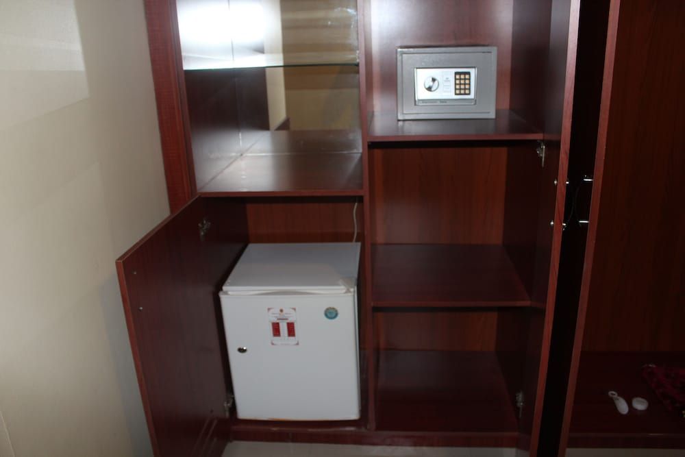 Mount Royal Hotel Single Room 26