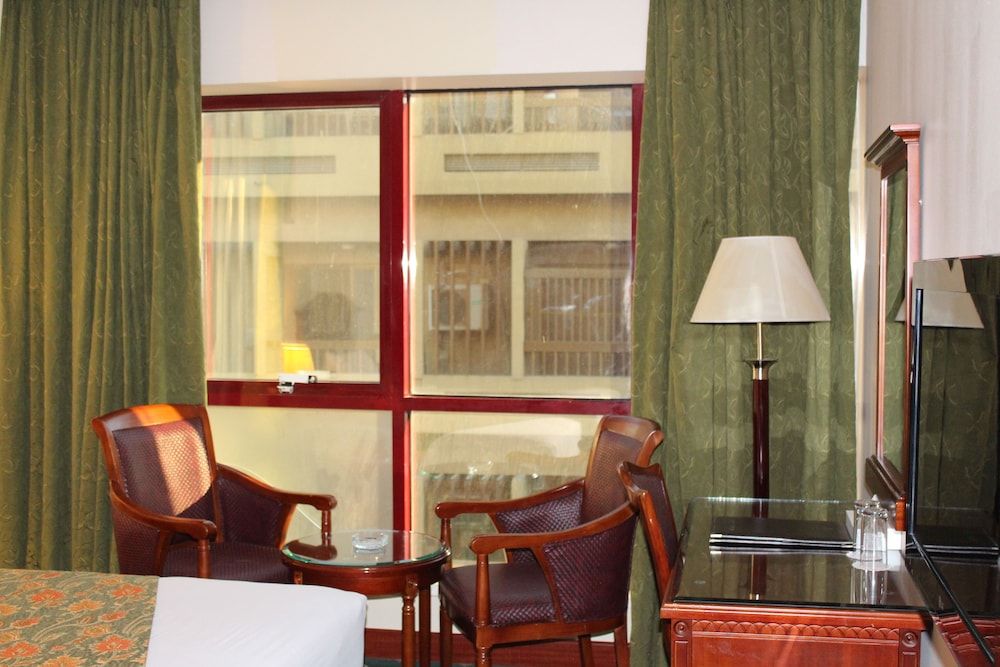 Mount Royal Hotel Single Room 19