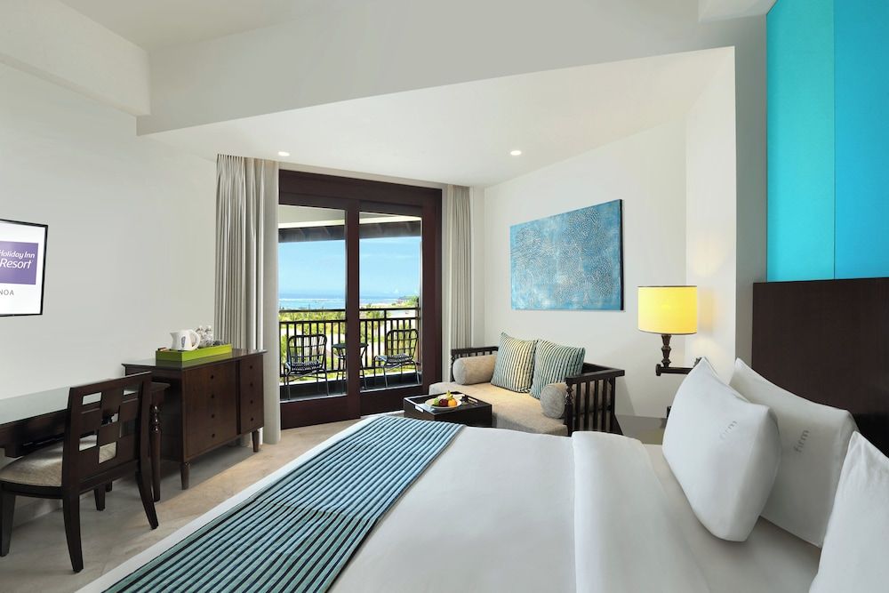 Premium Room, 1 King Bed, Partial Ocean View