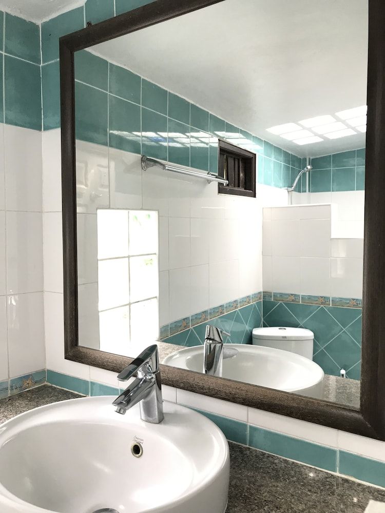 Sunrise Bungalow Superior Double Room, 1 Bedroom, Ocean View, Beachfront 9