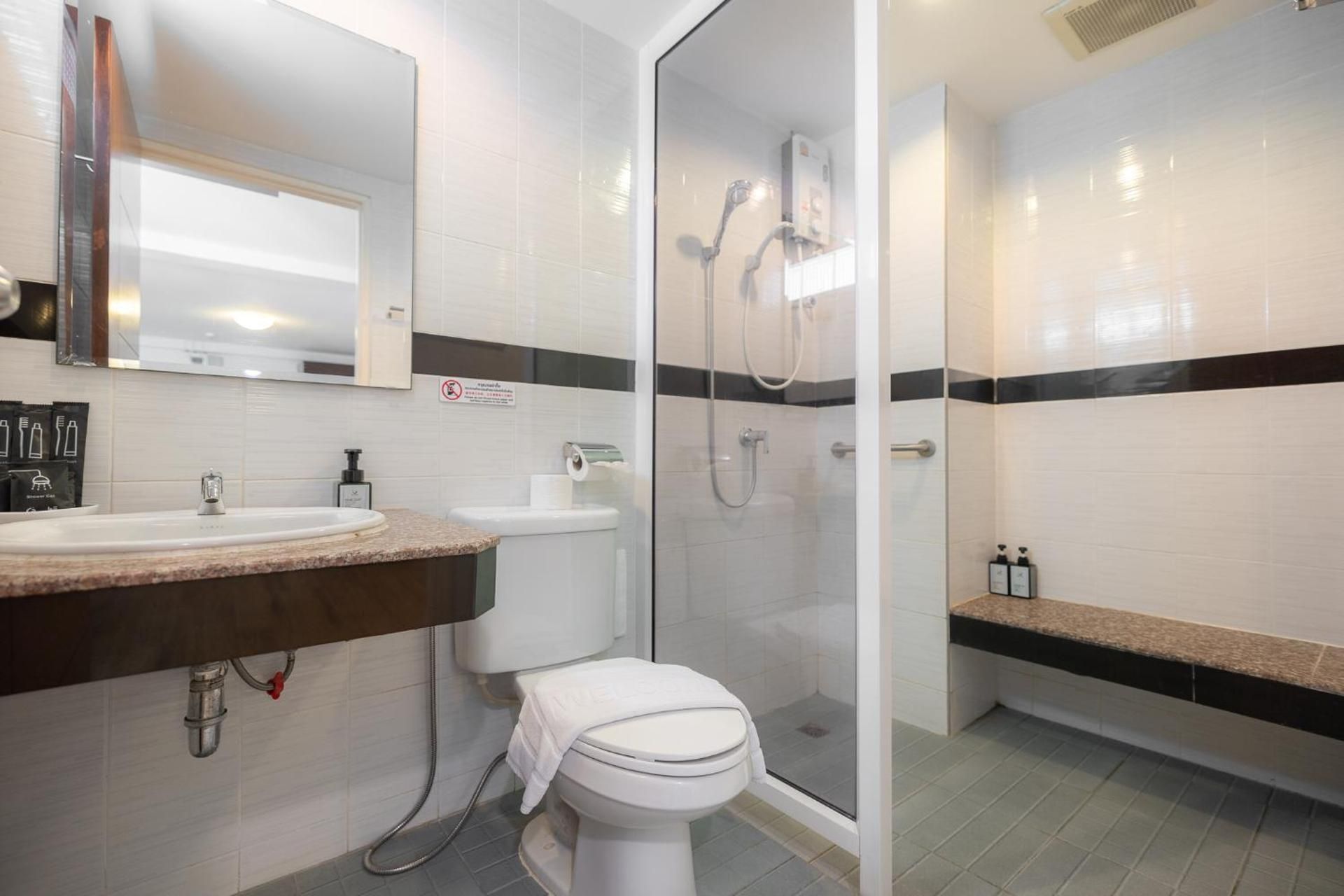 Family Suite - Round trip transfer Suvarnabhumi Airport