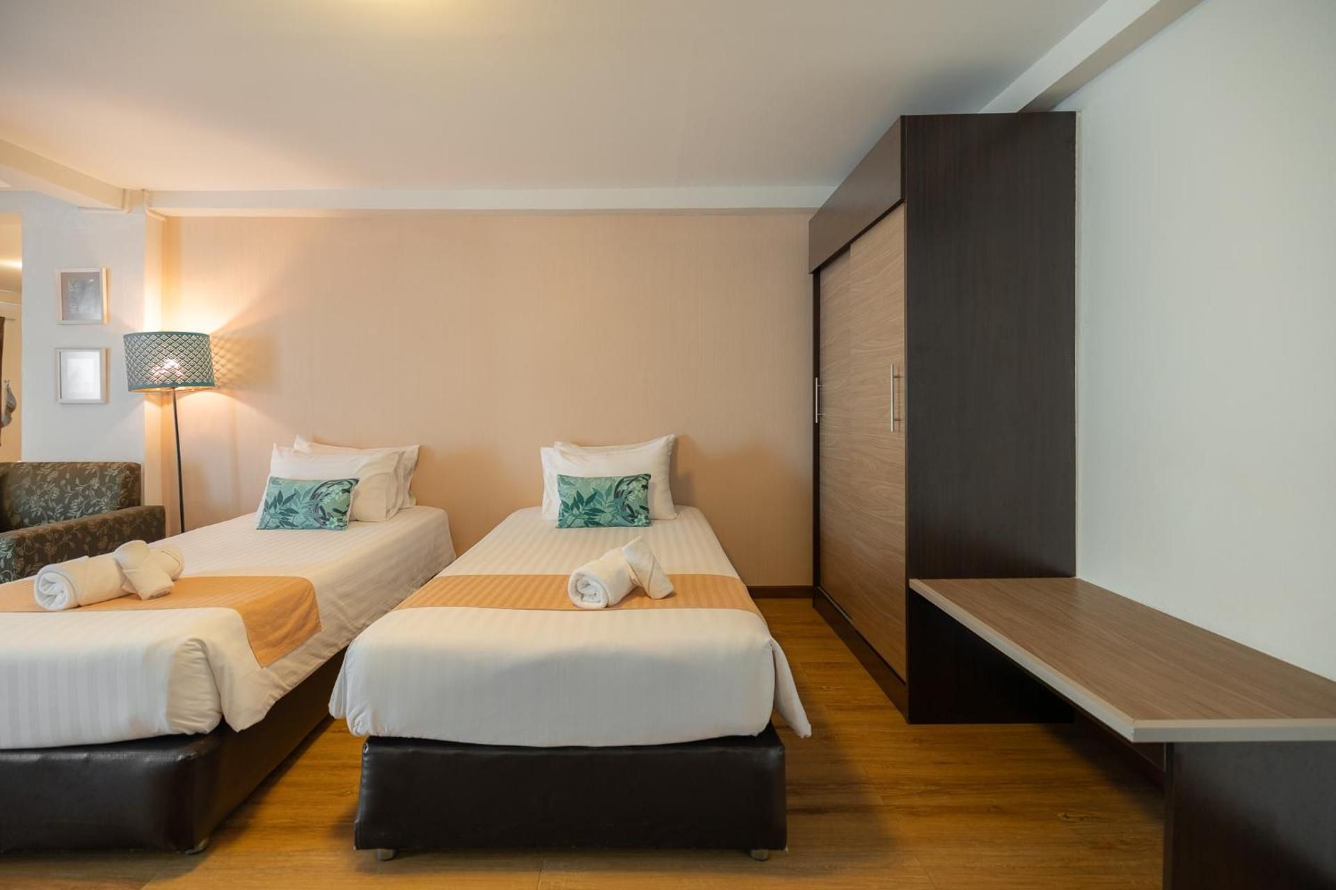 undefined Golden Jade Suvarnabhumi 10