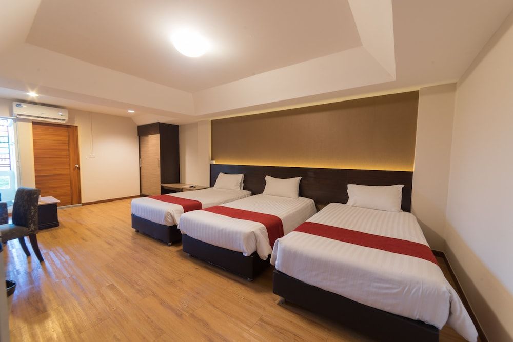 undefined Golden Jade Suvarnabhumi 2