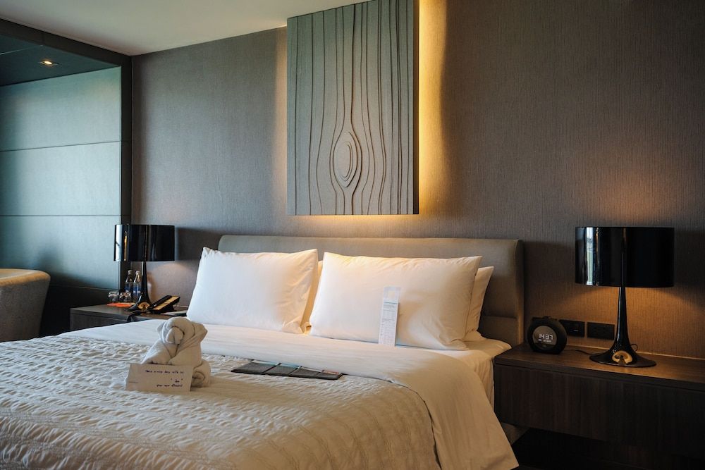 Grand Suite, 1 Bedroom, Non Smoking, Golf View (Balcony)