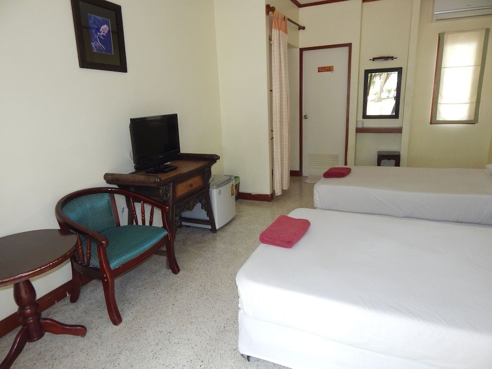 Jinta City Samui Superior Room 8