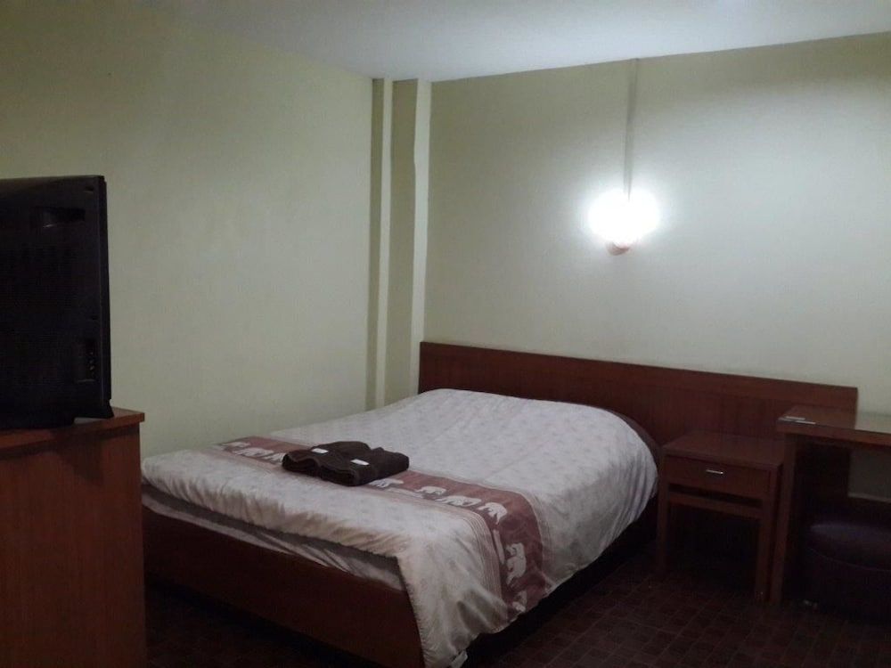 undefined Orchid Place 5